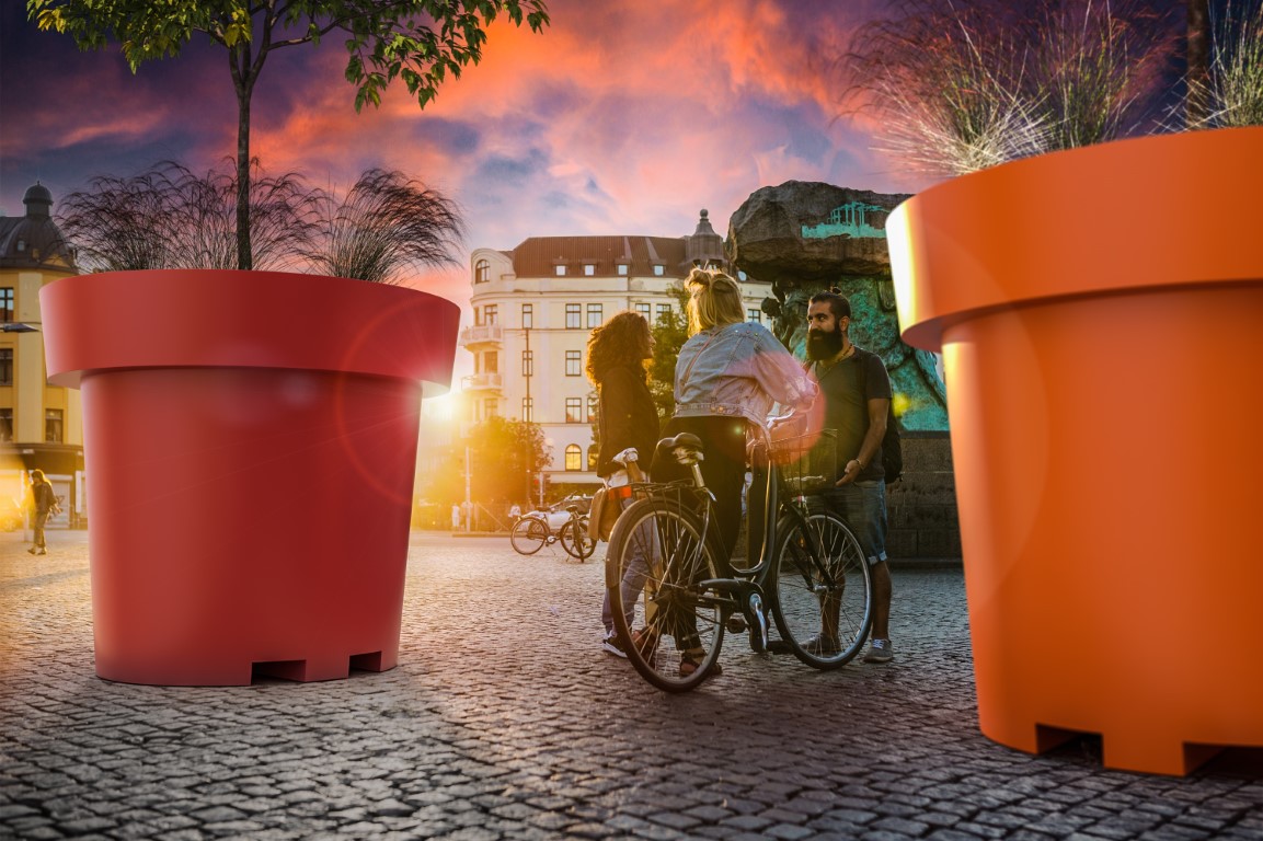 Colorful and mobile urban pots XXL gianto grande