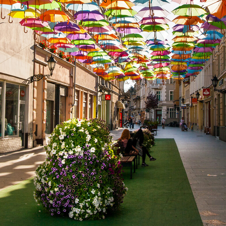 Transform Your Outdoor Space with Stunning Patio Hanging Decor