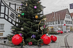 stadt-rietberg-standing-christmas-baubles-100-80-cm-diameter